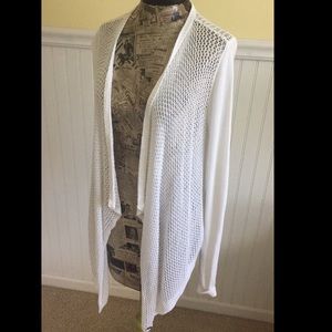 Abercrombie & Fitch White Sweater