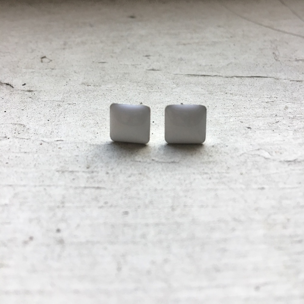 White square studs