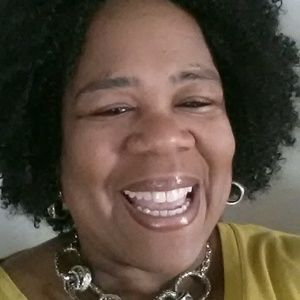 Meet your Posher, Veronica