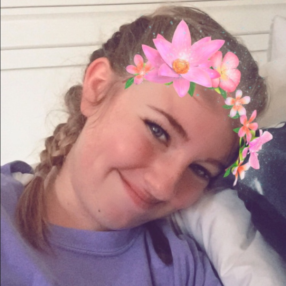 Meet your Posher, Ava