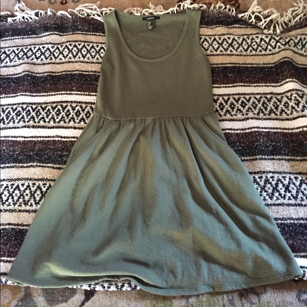 Green babydoll dress (Forever 21)