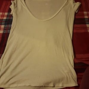 🌺Super soft wet seal v neck🌺