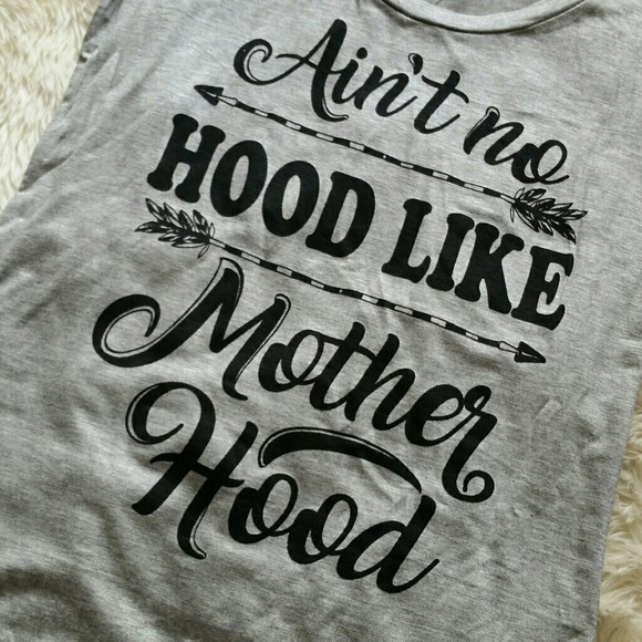 Aint No Hood Like Motherhood Mom Tee Small - Picture 3 of 7