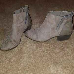 Madden Girl gray booties