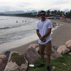 Meet your Posher, Jose