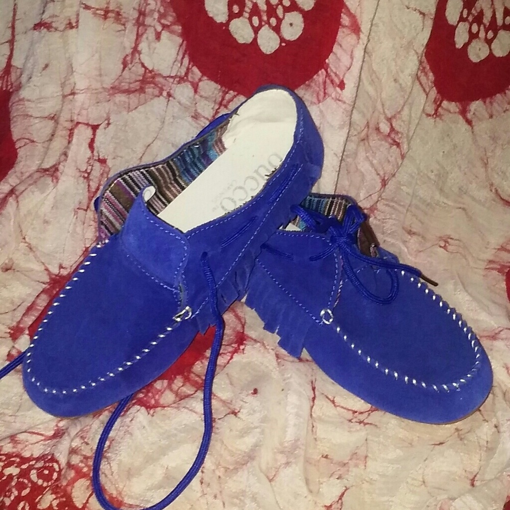 Blue moccasins style shoes