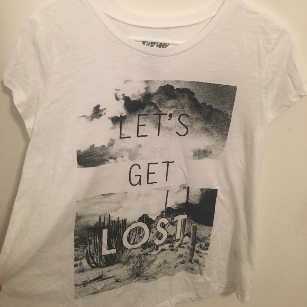 Short sleeved tee shirt