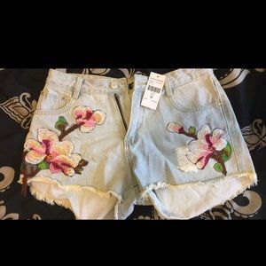 ORCHID FLORAL EMBROIDERED DENIM SHORTS