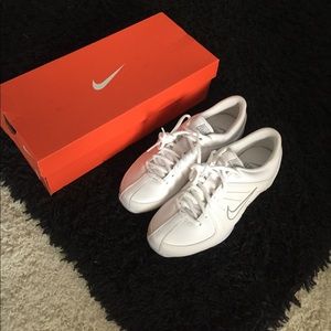 White nike cheer shoes
