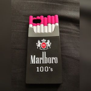 Marlboro cigarettes case