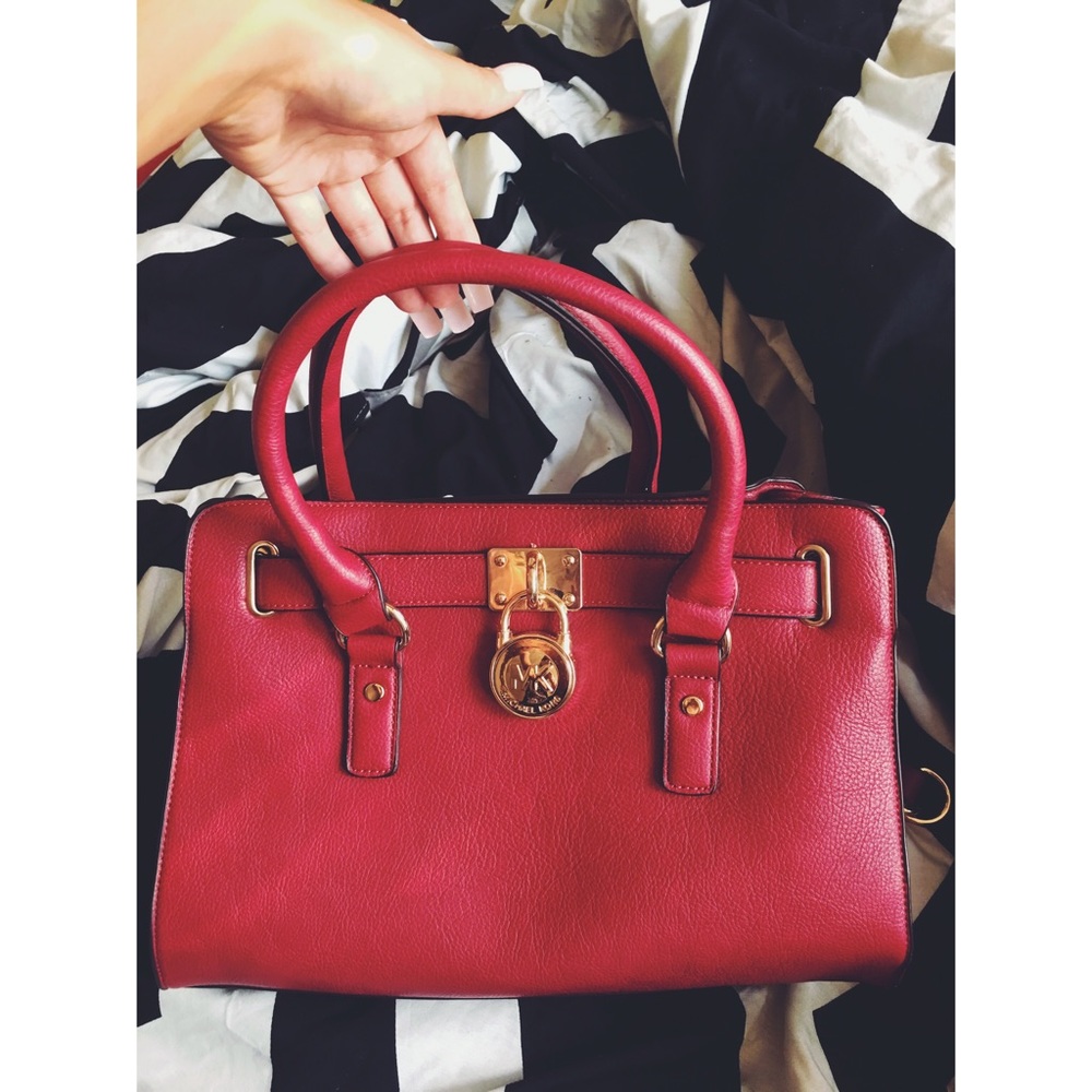 MK red purse