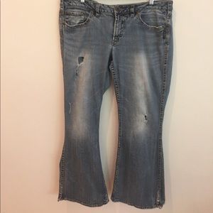 Silver Jeans Co. Frances Jeans. Size 18/L31.