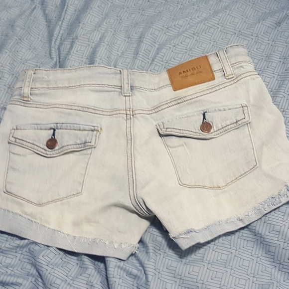 Jean shorts - Picture 3 of 3