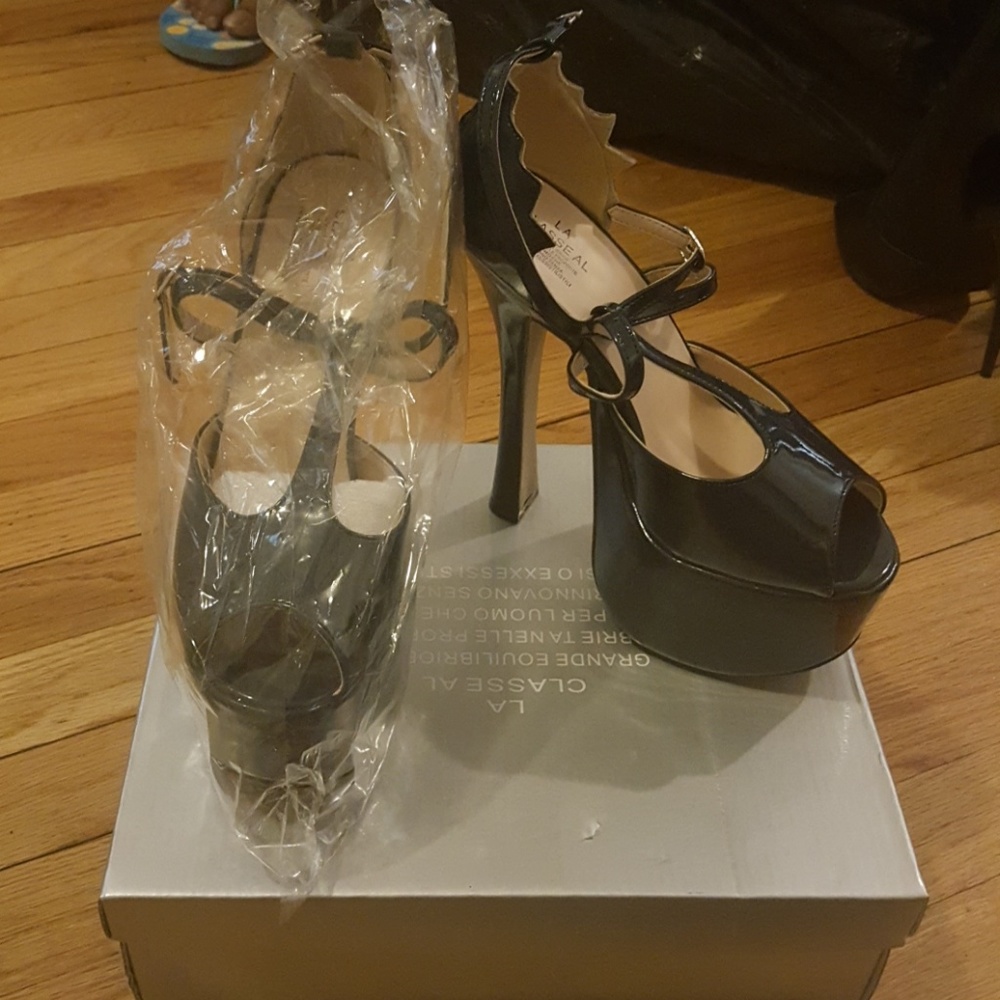 Women's Open-Toe Strappy Heels