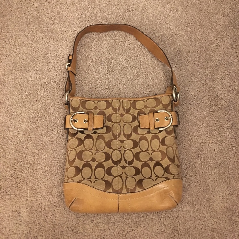 Brown tan coach purse (Authentic)