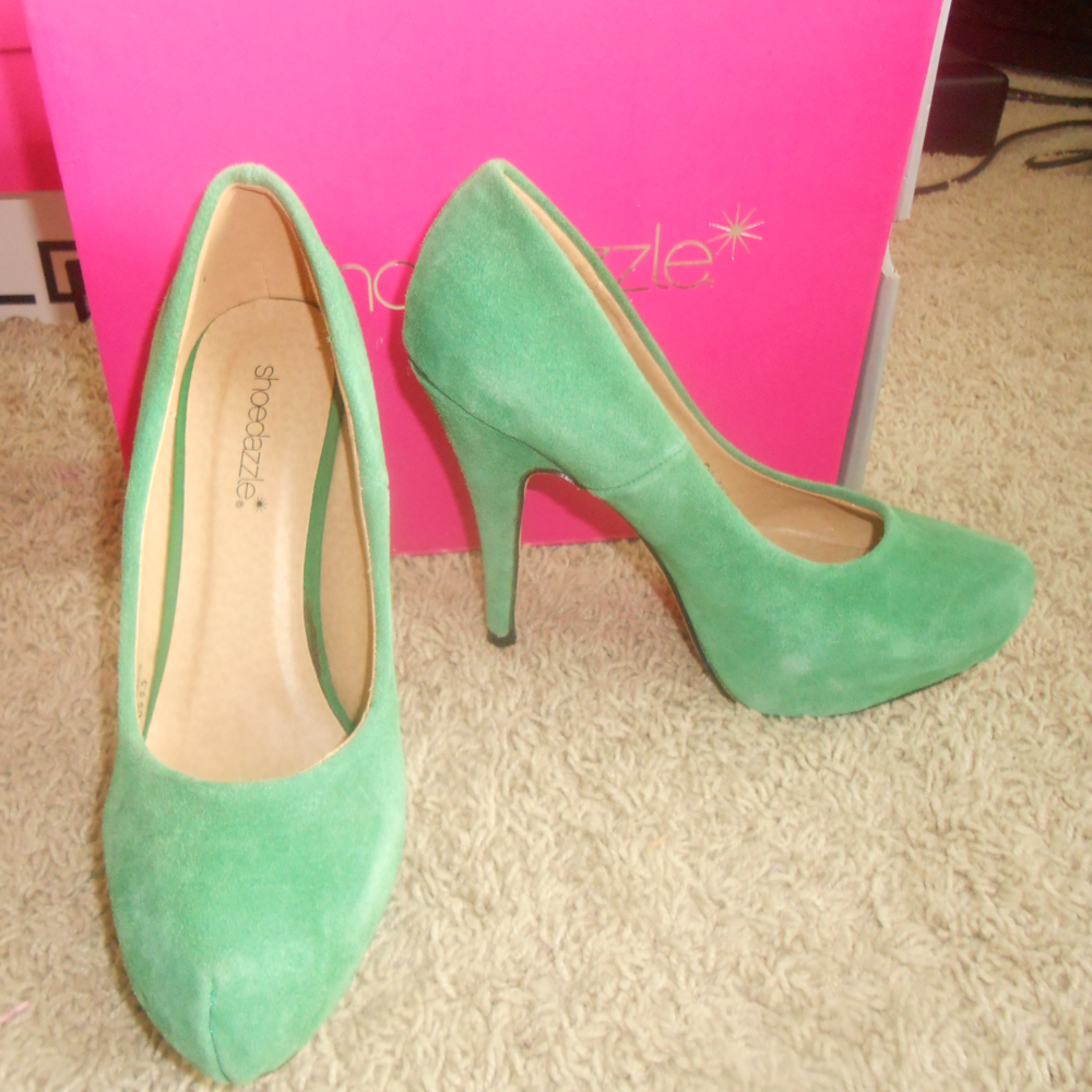 SHOEDAZZLE GREEN PLATFORM PUMPS SZ 8.5 ~ EUC