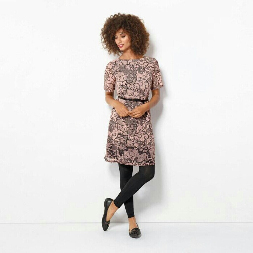 Lovely Lace Printed Shift Dress in Misses