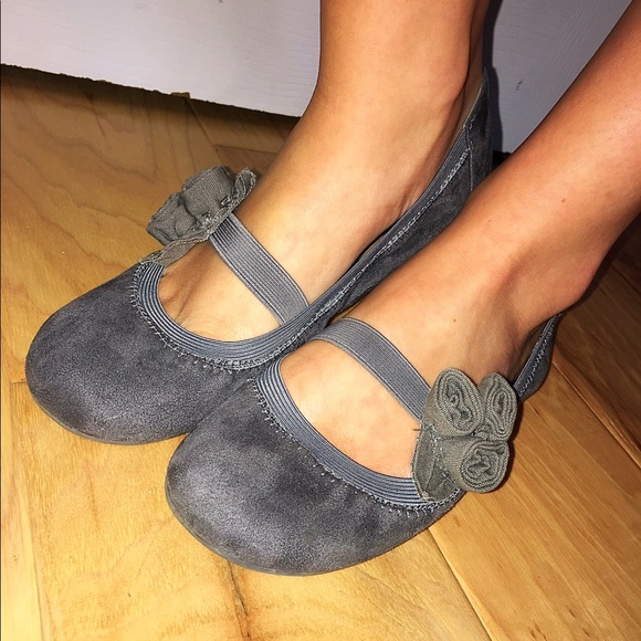Rock and Candy Shoes - Gray ballet flats with rosettes