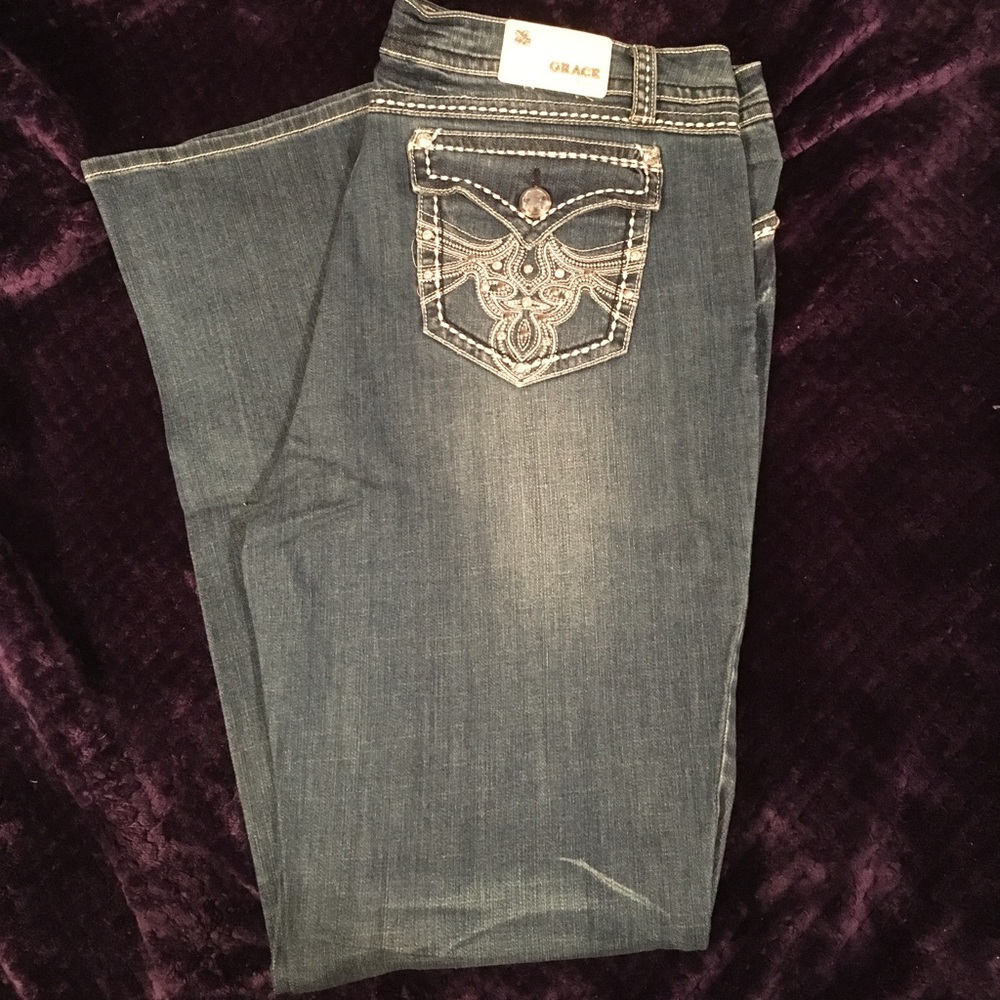 Grace in LA plus size jeans