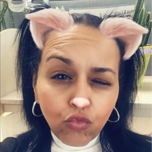 Meet your Posher, Lucy