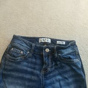 Buckle ( Daytrip) jeans Size 25 Regular