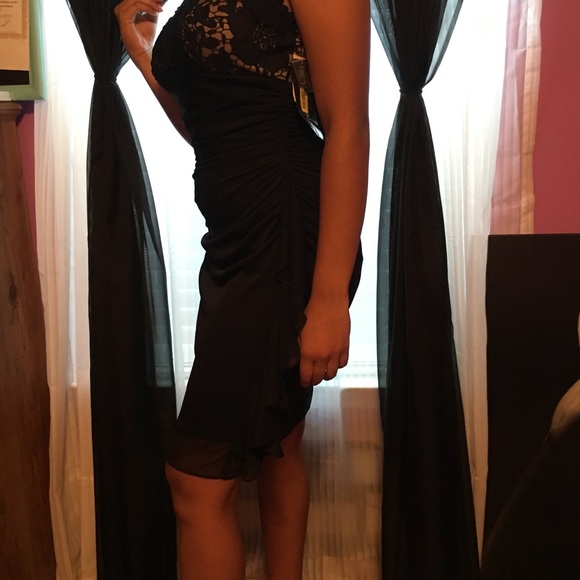 New black formal dress - Picture 3 of 3