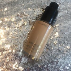 MAC studio fix foundation - NC20