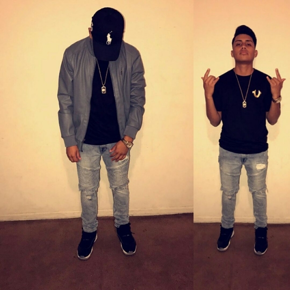 Meet your Posher, Javier - Picture 1 of 1