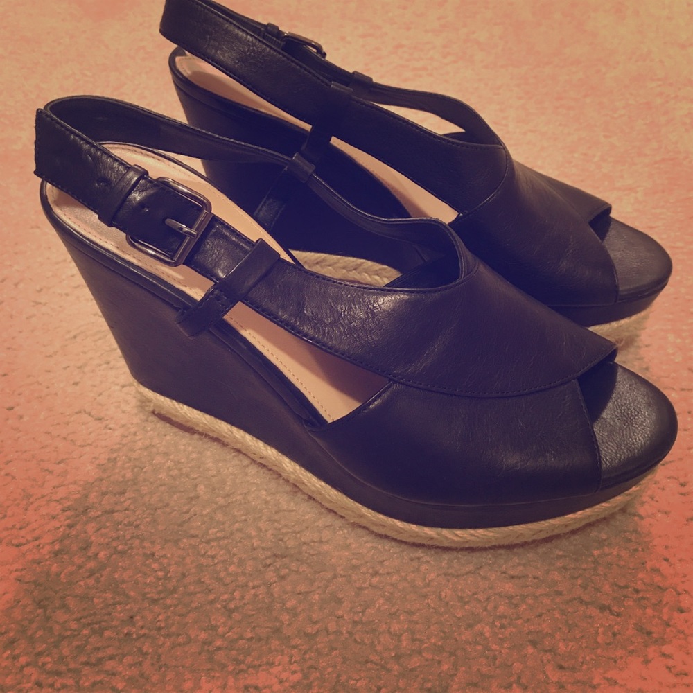 ❤️SOLD❤️ Via Spiga wedge size 9