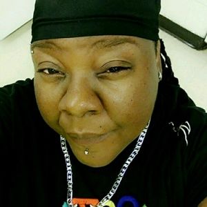 Meet your Posher, Dionne