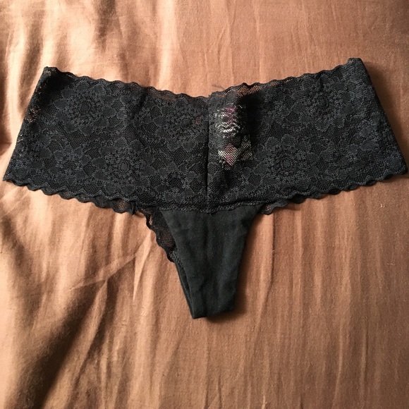 Pink Undies/thongs - Picture 4 of 5