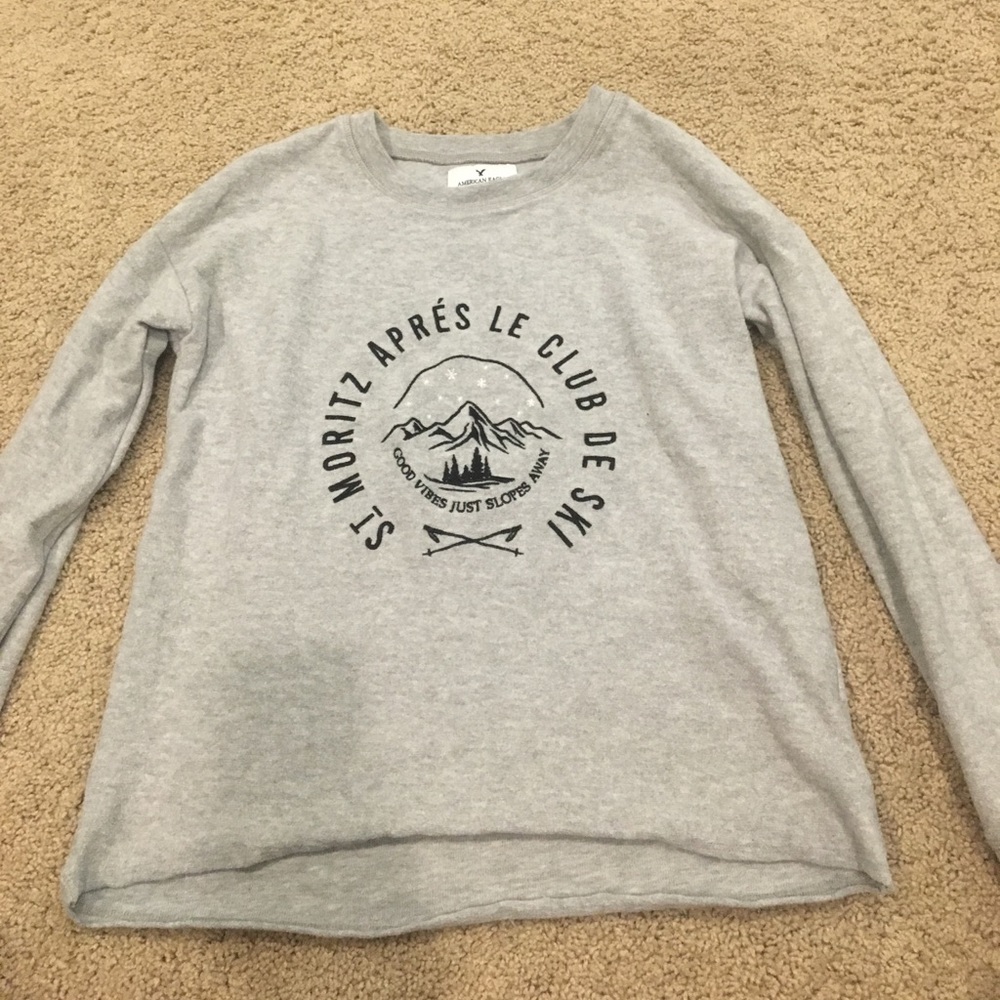 AMERICAN EAGLE SWEATER!!!!