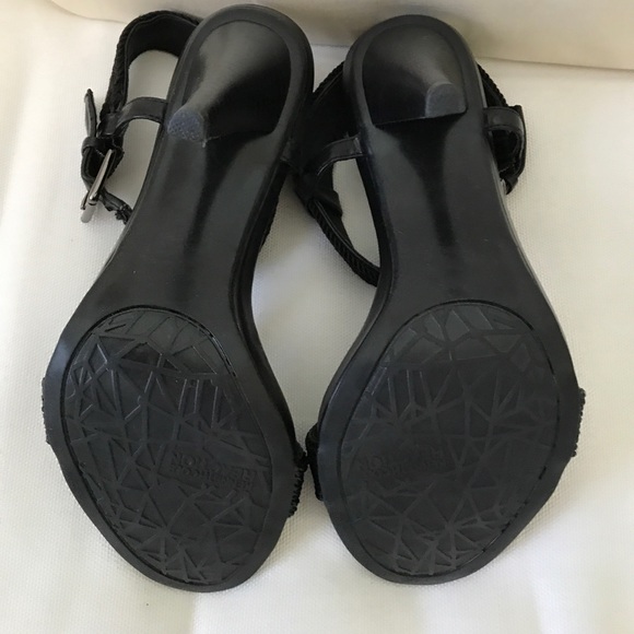 Kenneth Cole Reaction 3" heels - Picture 5 of 5