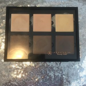 Anastasia Beverly Hills cream contour kit