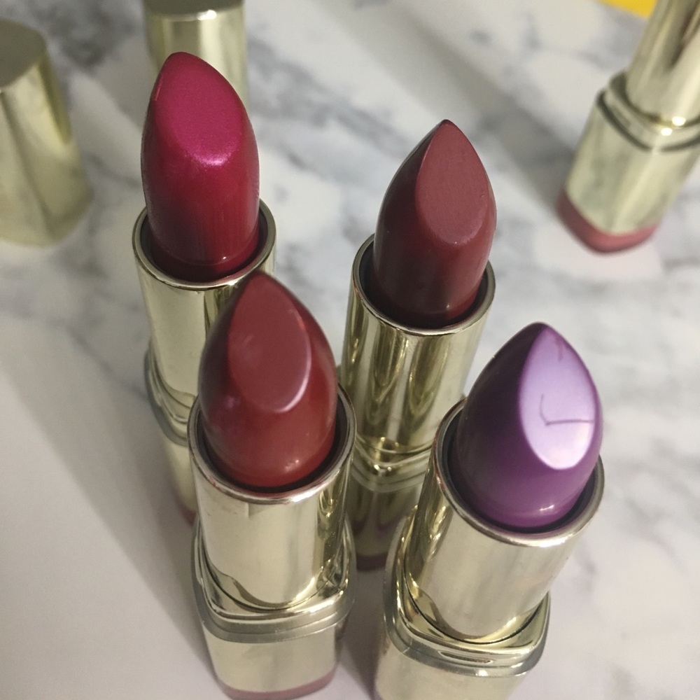 Milani lipsticks .. ( all 4 scuffed )