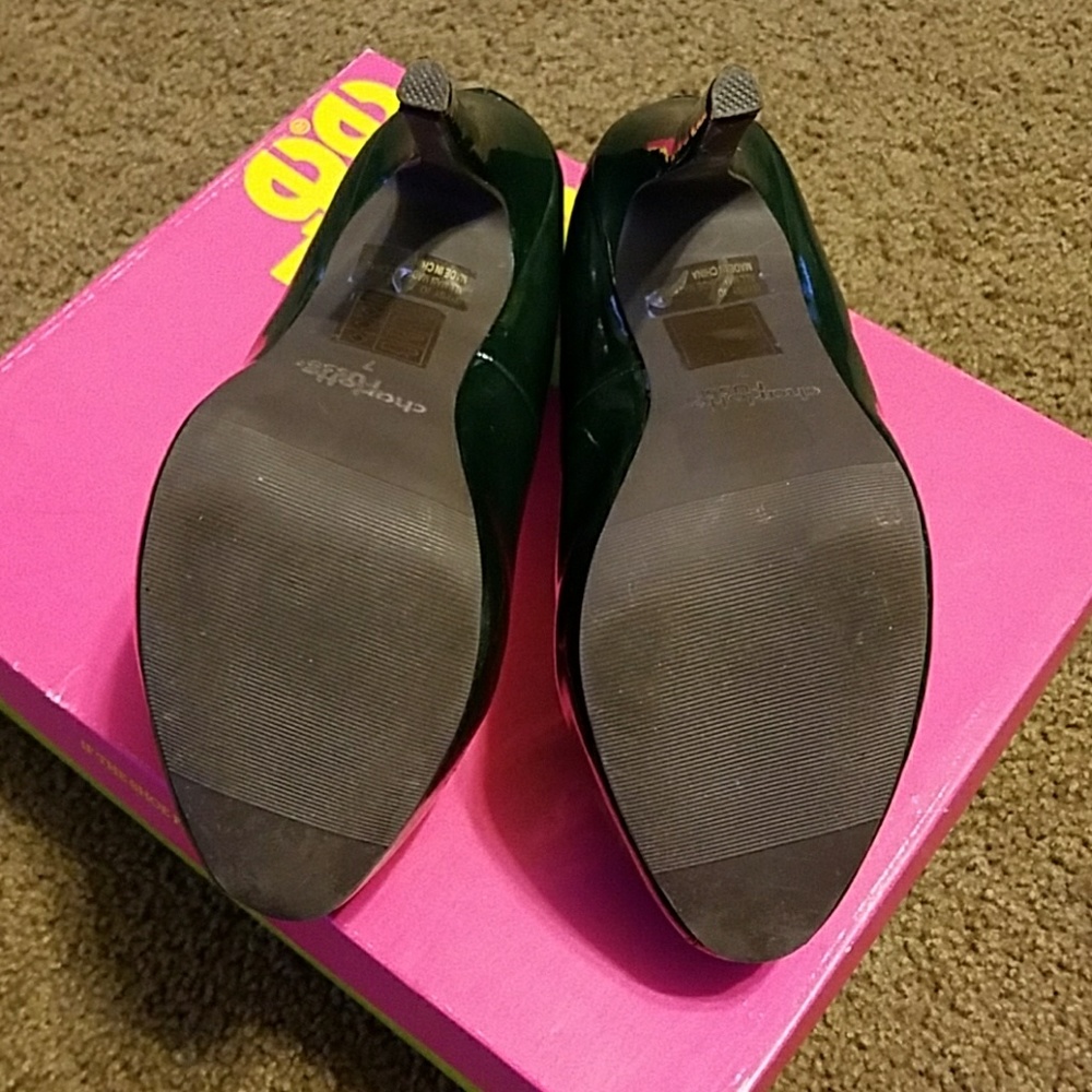 Heels - Picture 2 of 2