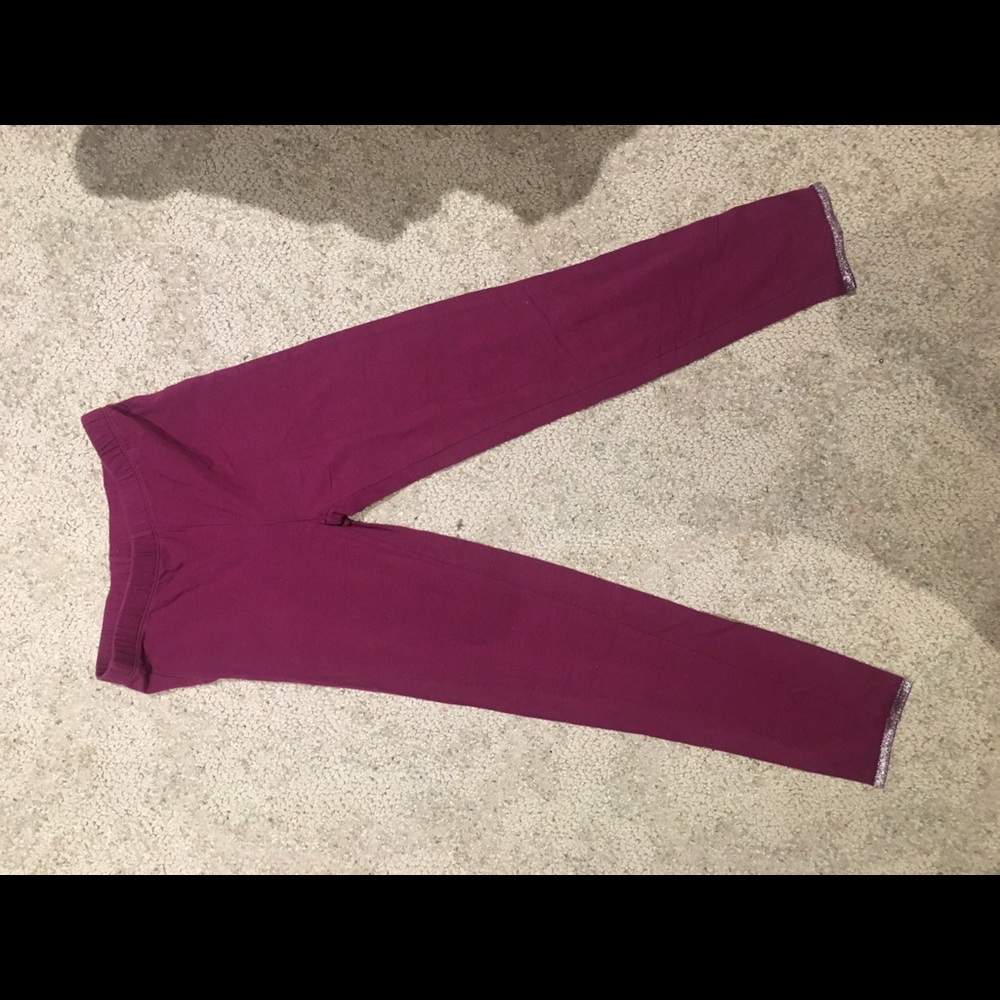 burgundy cropped leggings with glitter ends