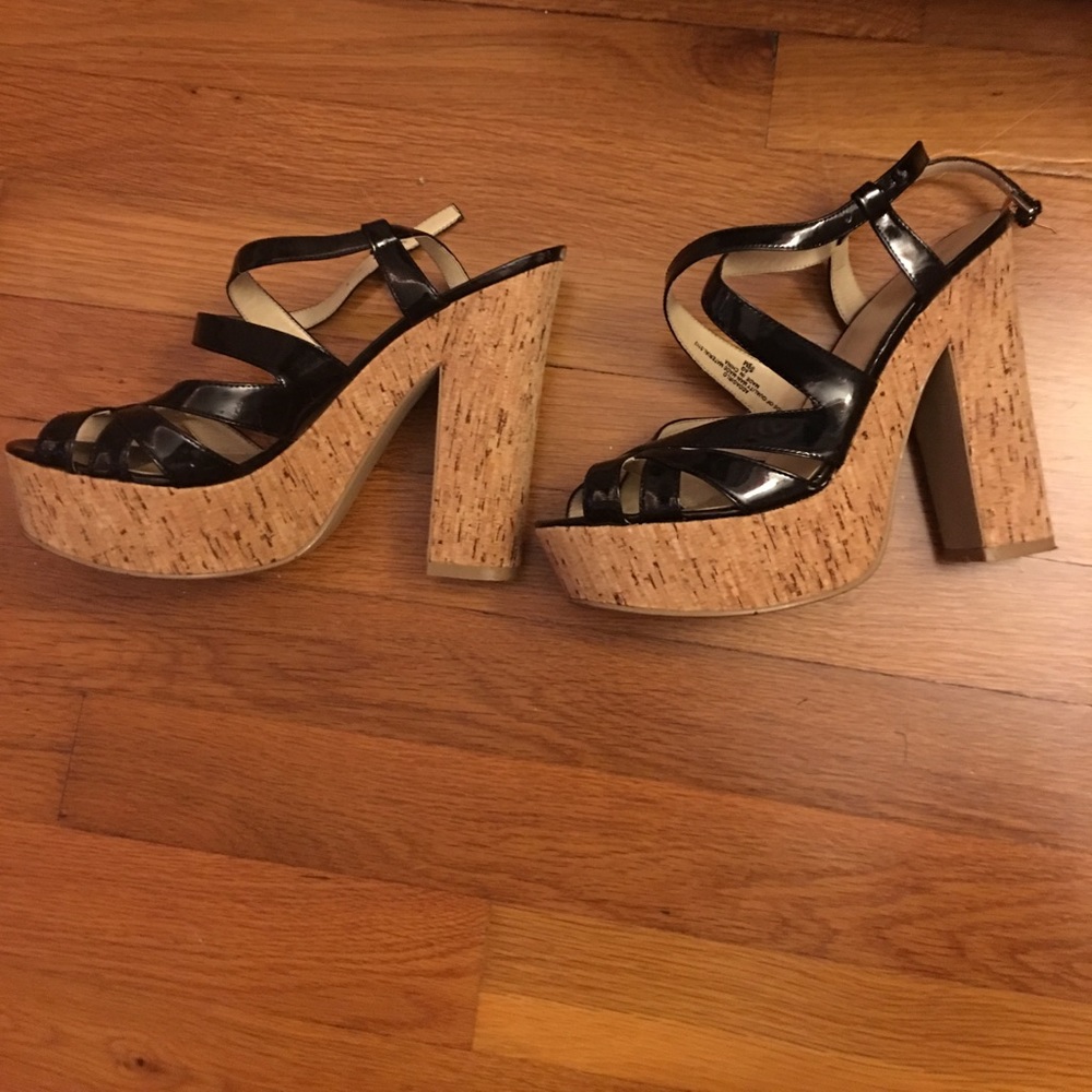 Black Nine West pumps