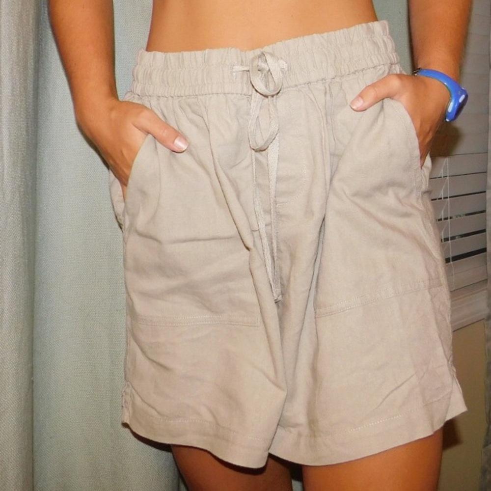 Khaki linen skirt