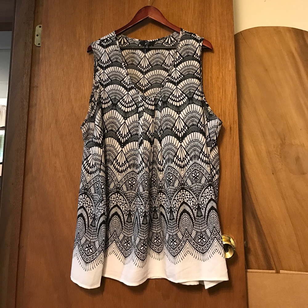 Black and white dressy tank top