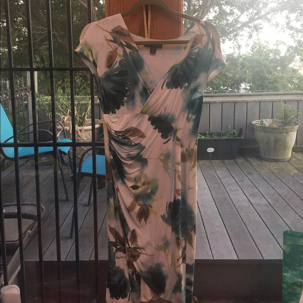 Size small not worn Tommy Bahama dress