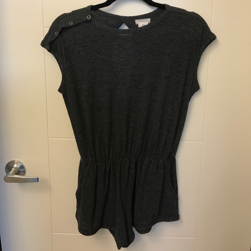 Grey Romper - Picture 3 of 5