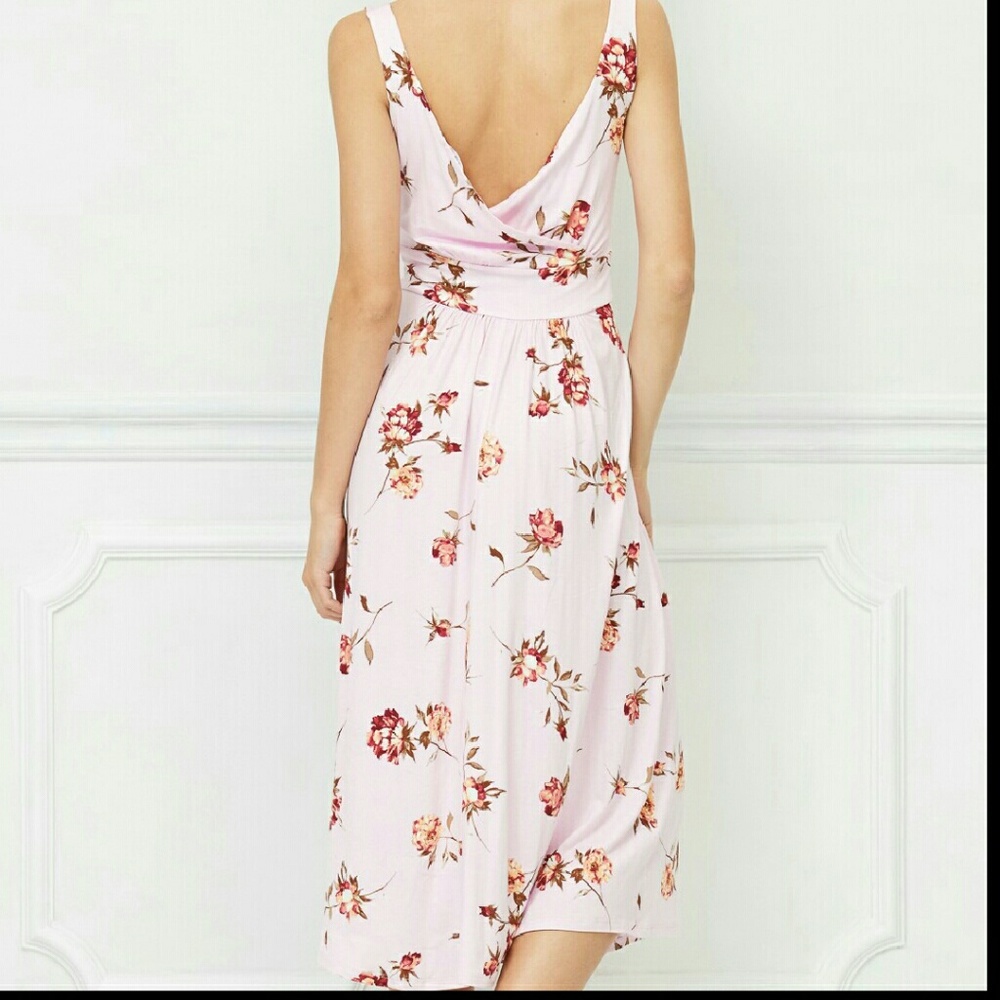 LAST 1! Saleš¹ Floral V-Neck Midi Dress - Picture 4 of 7