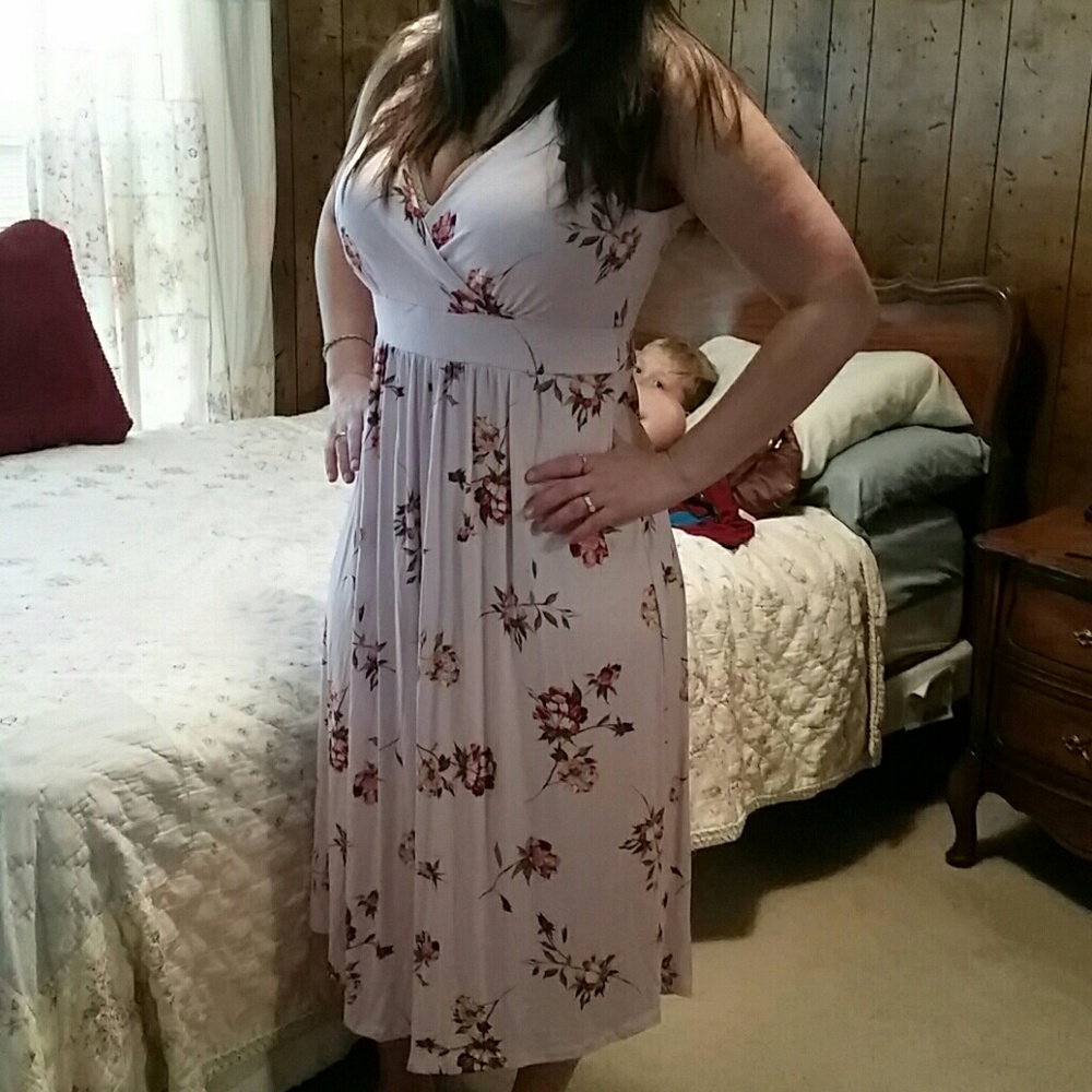 LAST 1! Saleš¹ Floral V-Neck Midi Dress - Picture 6 of 7