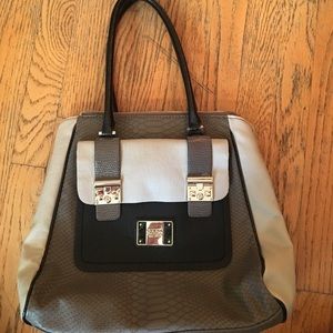 Guess handbag!