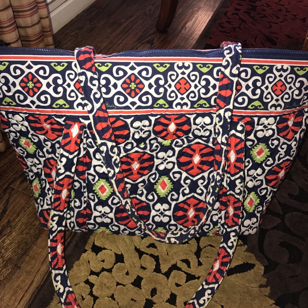 Vera Bradley tote bag