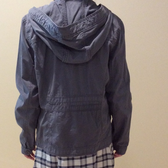 Kirra Lightweight Jacket - Picture 2 of 2