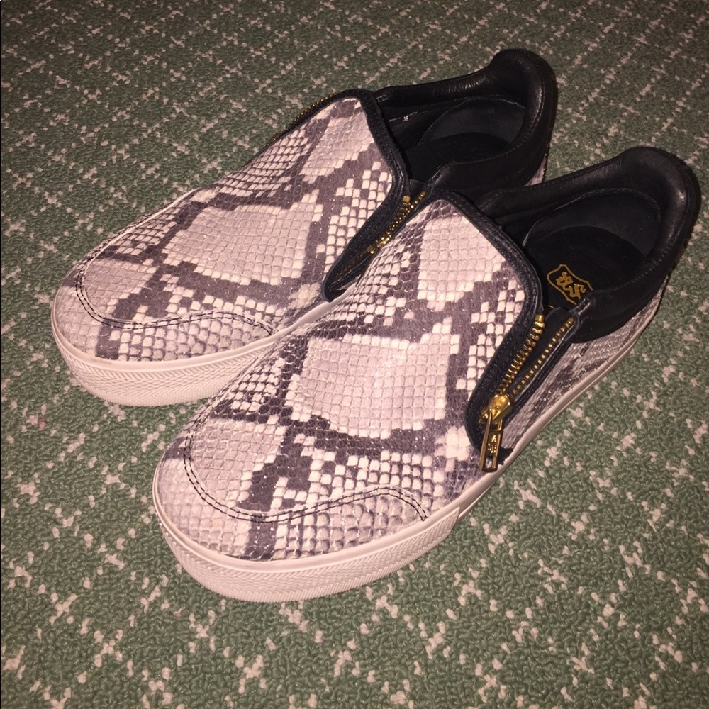 Ash shoes size 39 (8.5/9)