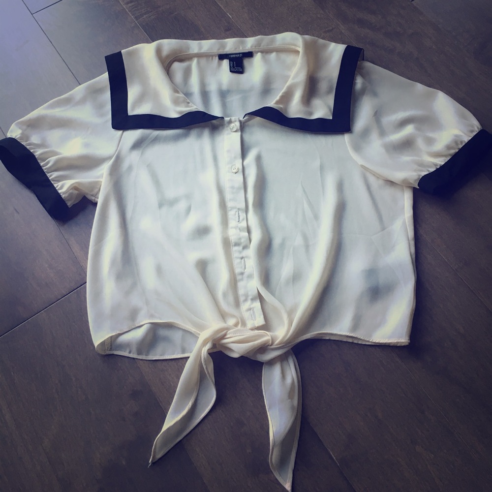 Tie-UP Cuffed Short-Sleeve Top SIZE S