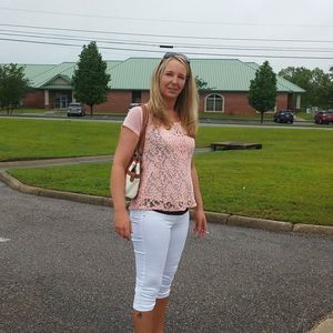 Meet your Posher, Debra